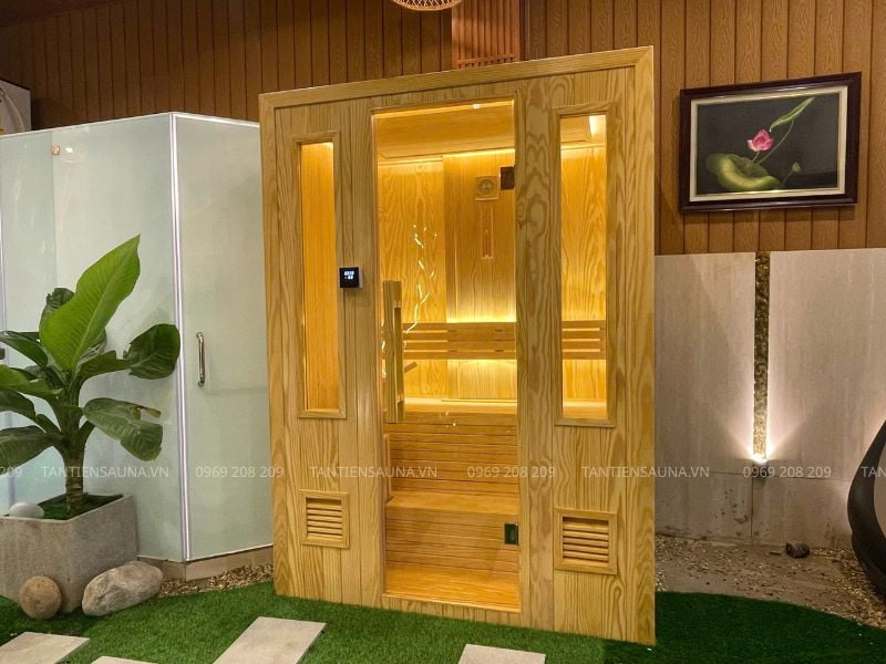 Phòng xông gia đình kết hợp bể sục nước nóng tại Hoàng Đạo Thành